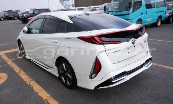 Buy Used Toyota prius in Bandarban, Bandarban Buy Used Toyota prius in Bandarban, Bandarban