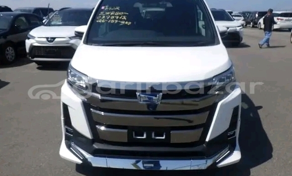 Buy Used Toyota Noah in Baniachang, Habiganj Buy Used Toyota Noah in Baniachang, Habiganj