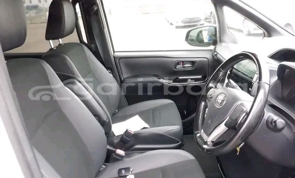 Buy Used Toyota Noah in Bajitpur, Kishorganj Buy Used Toyota Noah in Bajitpur, Kishorganj