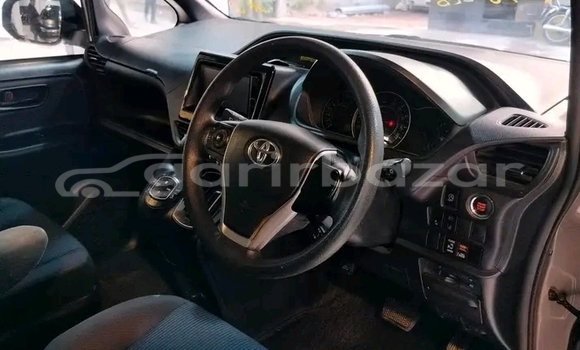 Buy Used Toyota Voxy in Bandarban, Bandarban Buy Used Toyota Voxy in Bandarban, Bandarban