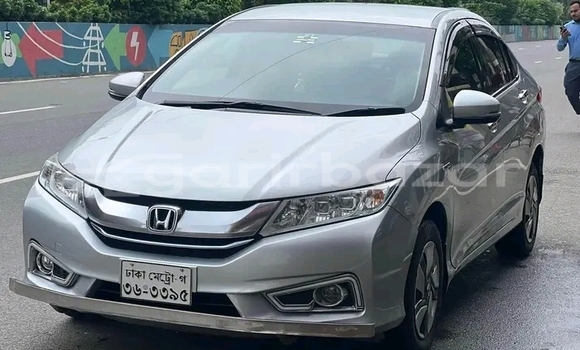 Buy Used Honda Grace in Bandarban, Bandarban Buy Used Honda Grace in Bandarban, Bandarban