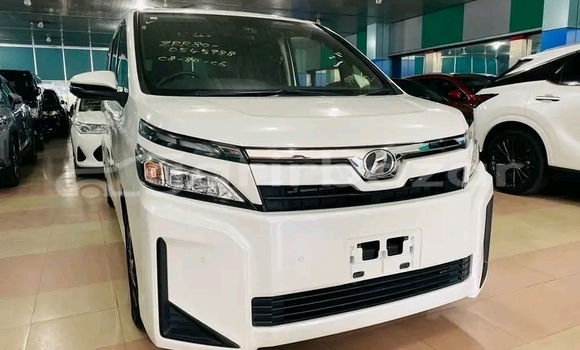 Buy Used Toyota Voxy in Bandarban, Bandarban Buy Used Toyota Voxy in Bandarban, Bandarban