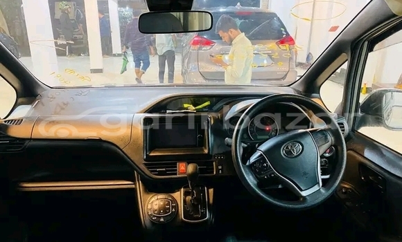 Buy Used Toyota Voxy in Bandarban, Bandarban Buy Used Toyota Voxy in Bandarban, Bandarban