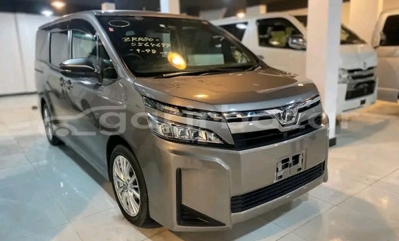 Buy Used Toyota Voxy in Bandarban, Bandarban Buy Used Toyota Voxy in Bandarban, Bandarban