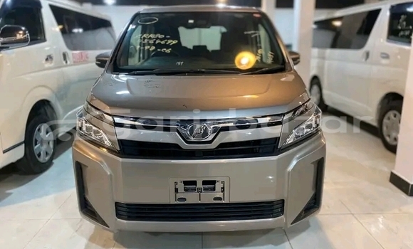 Buy Used Toyota Voxy in Bandarban, Bandarban Buy Used Toyota Voxy in Bandarban, Bandarban