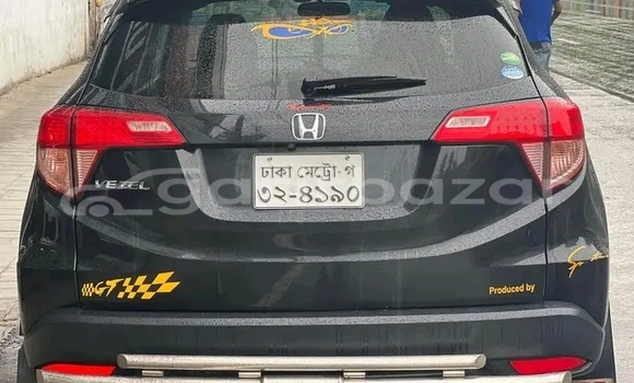 Buy Used Honda Vezel in Badarganj, Rangpur Buy Used Honda Vezel in Badarganj, Rangpur