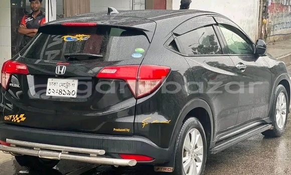 Buy Used Honda Vezel in Badarganj, Rangpur Buy Used Honda Vezel in Badarganj, Rangpur