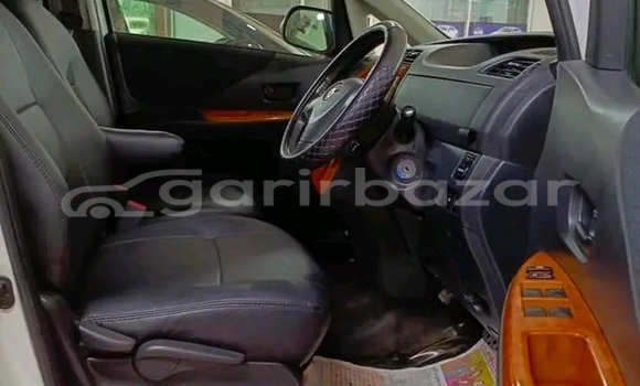 Buy Used Toyota Ractis in Bajitpur, Kishorganj Buy Used Toyota Ractis in Bajitpur, Kishorganj