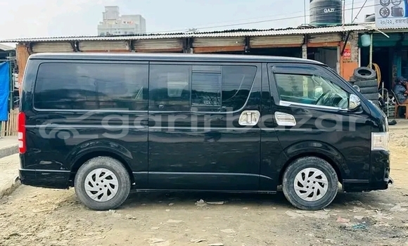 Buy Used Toyota Hiace in Bandarban, Bandarban Buy Used Toyota Hiace in Bandarban, Bandarban
