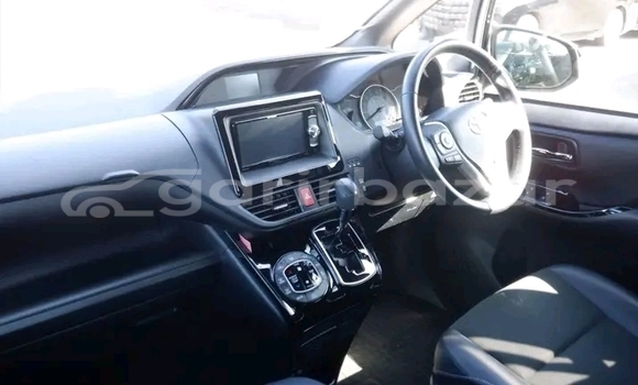 Buy Used Toyota Noah in Bandarban, Bandarban Buy Used Toyota Noah in Bandarban, Bandarban