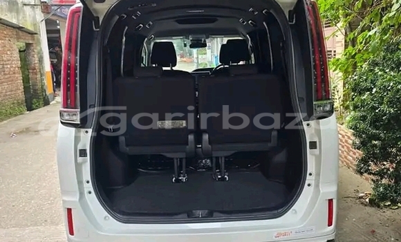 Buy Used Toyota Noah in Bajitpur, Kishorganj Buy Used Toyota Noah in Bajitpur, Kishorganj
