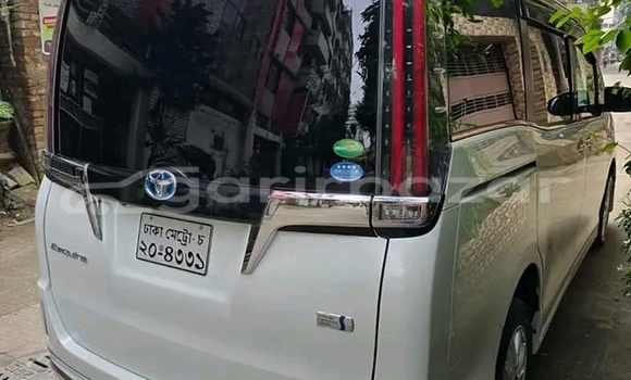 Buy Used Toyota Noah in Bajitpur, Kishorganj Buy Used Toyota Noah in Bajitpur, Kishorganj