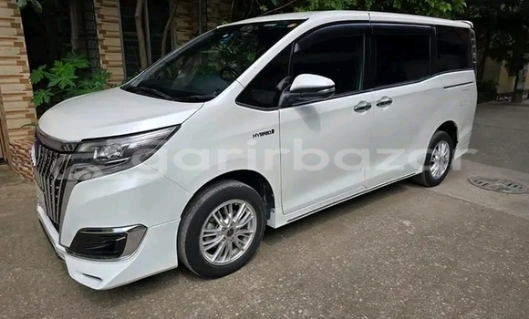 Buy Used Toyota Noah in Bajitpur, Kishorganj Buy Used Toyota Noah in Bajitpur, Kishorganj
