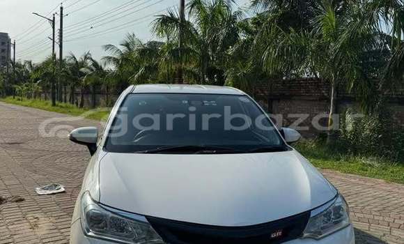 Buy Used 2017 Toyota axio fielder in Dhaka, Dhaka Buy Used 2017 Toyota axio fielder in Dhaka, Dhaka
