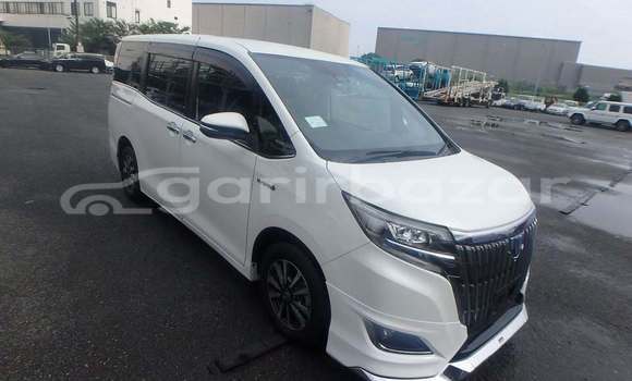 Buy Used 2019 Toyota Esquire in Dhaka, Dhaka Buy Used 2019 Toyota Esquire in Dhaka, Dhaka