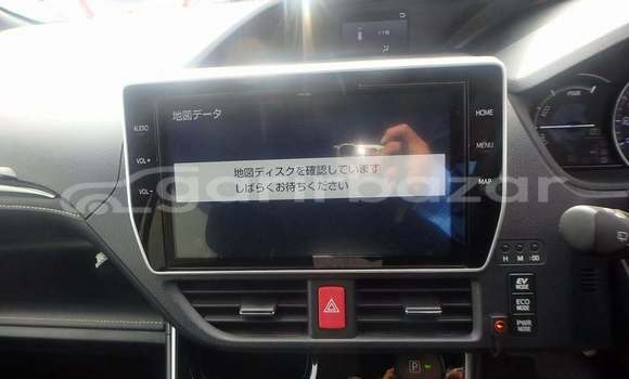 Buy Used 2019 Toyota Esquire in Dhaka, Dhaka Buy Used 2019 Toyota Esquire in Dhaka, Dhaka