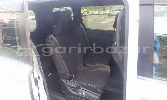 Buy Used 2019 Toyota Esquire in Dhaka, Dhaka Buy Used 2019 Toyota Esquire in Dhaka, Dhaka