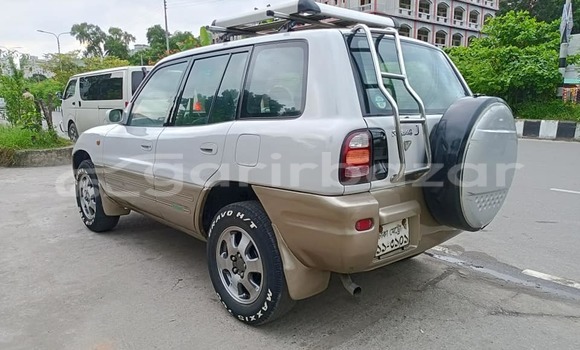 Buy Used 2020 Toyota rav 4 in Dhaka, Dhaka Buy Used 2020 Toyota rav 4 in Dhaka, Dhaka