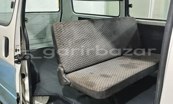 Buy Used 2005 Toyota Hiace in Dhaka, Dhaka Buy Used 2005 Toyota Hiace in Dhaka, Dhaka