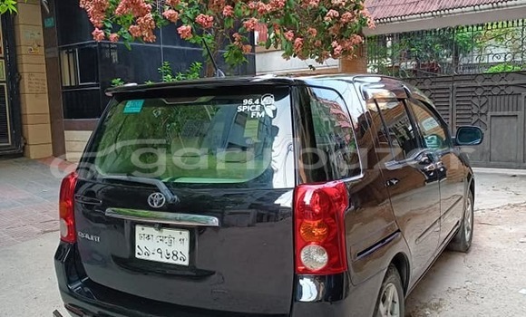 Buy Used 2004 Toyota Raum in Dhaka, Dhaka Buy Used 2004 Toyota Raum in Dhaka, Dhaka