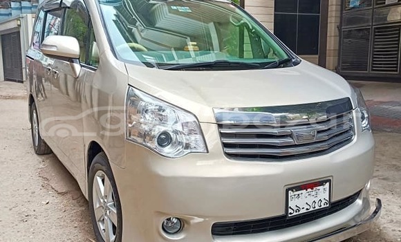 Buy Used 2018 Toyota noah x in Bandarban, Bandarban Buy Used 2018 Toyota noah x in Bandarban, Bandarban