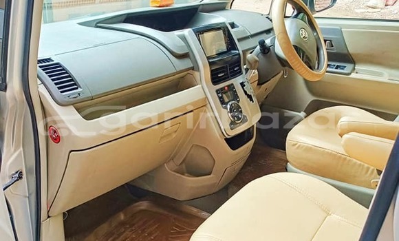 Buy Used 2018 Toyota noah x in Bandarban, Bandarban Buy Used 2018 Toyota noah x in Bandarban, Bandarban