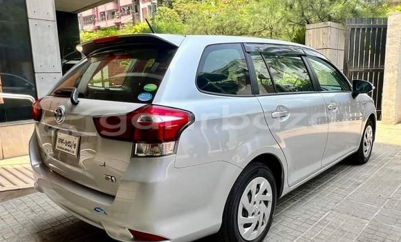 Buy Used 2018 Toyota axio fielder in Dhaka, Dhaka Buy Used 2018 Toyota axio fielder in Dhaka, Dhaka