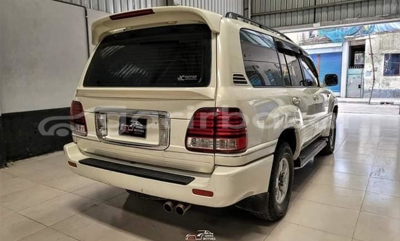 Buy Used 2000 Lexus LX 450 in Dhaka, Dhaka Buy Used 2000 Lexus LX 450 in Dhaka, Dhaka