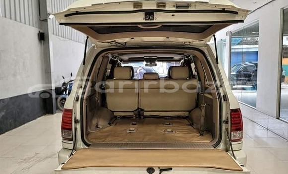 Buy Used 2000 Lexus LX 450 in Dhaka, Dhaka Buy Used 2000 Lexus LX 450 in Dhaka, Dhaka