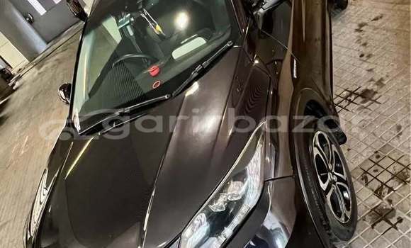Buy Used 2018 Honda Vezel in Dhaka, Dhaka Buy Used 2018 Honda Vezel in Dhaka, Dhaka