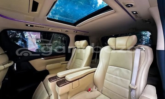 Buy Used 2015 Toyota Alphard in Dhaka, Dhaka Buy Used 2015 Toyota Alphard in Dhaka, Dhaka