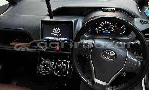Buy Used Toyota Car Buy Used Toyota Car