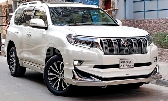 কেনা ব্যবহৃত Toyota Land cruiser prado White গাড়ী মধ্যে ভৈরব বাজার মধ্যে Kishorganj কেনা ব্যবহৃত Toyota Land cruiser prado White গাড়ী মধ্যে ভৈরব বাজার মধ্যে Kishorganj