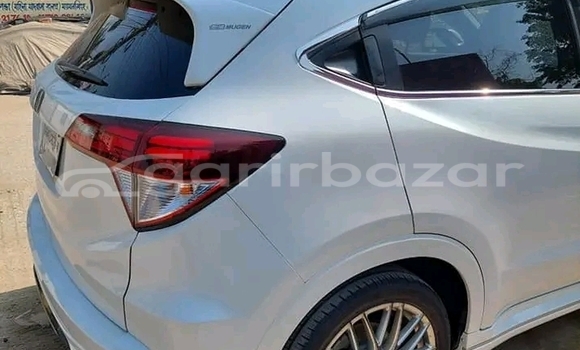 কেনা ব্যবহৃত Honda Vezel White গাড়ী মধ্যে বদরগঞ্জ মধ্যে Rangpur কেনা ব্যবহৃত Honda Vezel White গাড়ী মধ্যে বদরগঞ্জ মধ্যে Rangpur