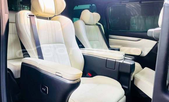 Buy Used 2022 Toyota Alphard in Dhaka, Dhaka Buy Used 2022 Toyota Alphard in Dhaka, Dhaka