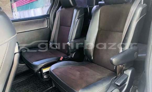 Buy Used 2019 Toyota Noah in Dhaka, Dhaka Buy Used 2019 Toyota Noah in Dhaka, Dhaka