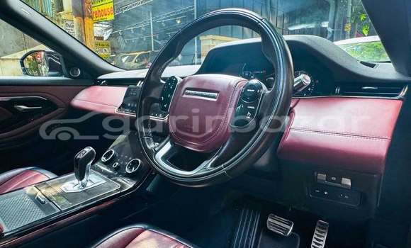 Buy Used 2021 Mercedes-Benz Range rover vogue in Dhaka, Dhaka Buy Used 2021 Mercedes-Benz Range rover vogue in Dhaka, Dhaka