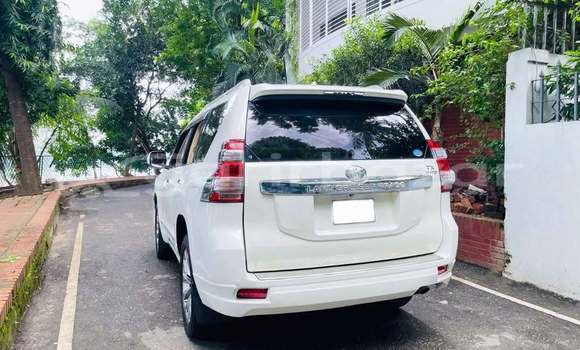 Buy Used 2018 Toyota land cruiser-prado in Dhaka, Dhaka Buy Used 2018 Toyota land cruiser-prado in Dhaka, Dhaka