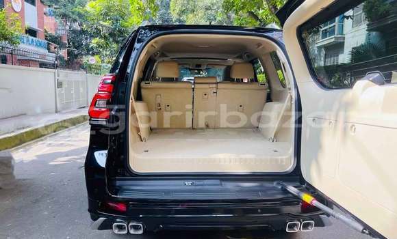 Buy Used 2022 Toyota land cruiser-prado in Dhaka, Dhaka Buy Used 2022 Toyota land cruiser-prado in Dhaka, Dhaka