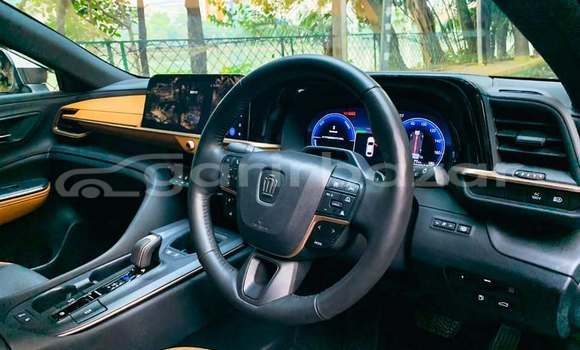 Buy Used 2022 Toyota Crown in Dhaka, Dhaka Buy Used 2022 Toyota Crown in Dhaka, Dhaka