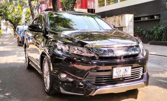 Buy Used 2018 Toyota Harrier in Dhaka, Dhaka Buy Used 2018 Toyota Harrier in Dhaka, Dhaka