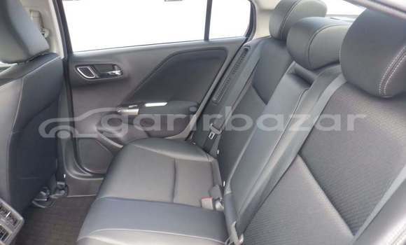 Buy Used 2019 Honda Grace in Dhaka, Dhaka Buy Used 2019 Honda Grace in Dhaka, Dhaka