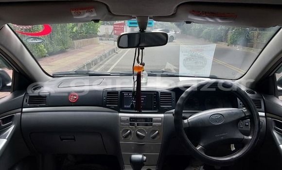 কিনুন ব্যবহৃত Toyota গাড়ী কিনুন ব্যবহৃত Toyota গাড়ী