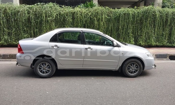 কিনুন ব্যবহৃত Toyota গাড়ী কিনুন ব্যবহৃত Toyota গাড়ী