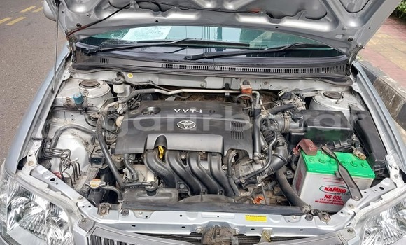 কিনুন ব্যবহৃত Toyota গাড়ী কিনুন ব্যবহৃত Toyota গাড়ী