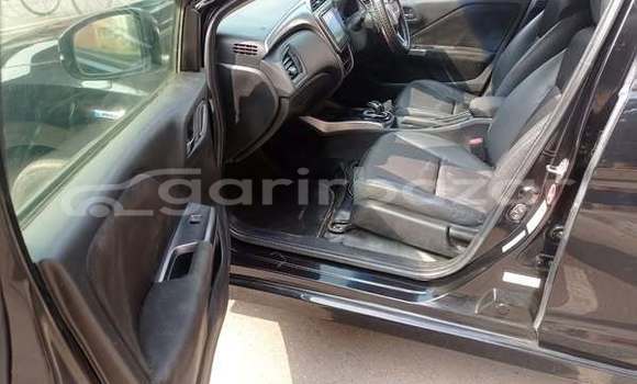 Buy Used 2015 Honda Grace in Dhaka, Dhaka Buy Used 2015 Honda Grace in Dhaka, Dhaka