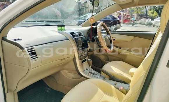 কিনুন ব্যবহৃত Toyota গাড়ী কিনুন ব্যবহৃত Toyota গাড়ী
