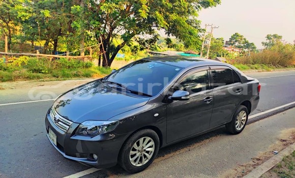 কিনুন ব্যবহৃত Toyota গাড়ী কিনুন ব্যবহৃত Toyota গাড়ী