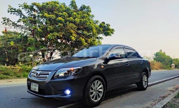 কিনুন ব্যবহৃত Toyota গাড়ী কিনুন ব্যবহৃত Toyota গাড়ী