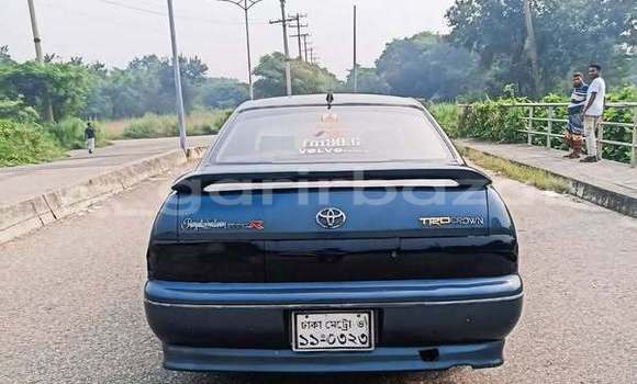 কিনুন ব্যবহৃত Toyota গাড়ী কিনুন ব্যবহৃত Toyota গাড়ী
